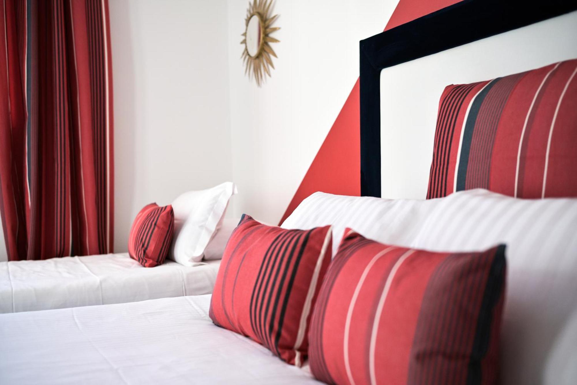 לה לבאנדו Hotel Espadon Bleu מראה חיצוני תמונה