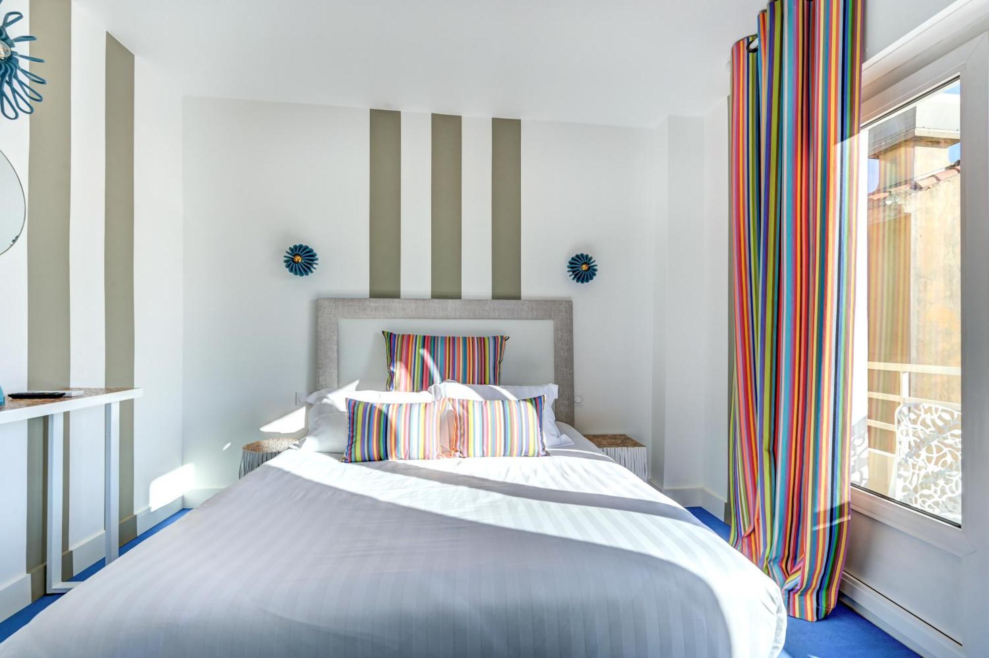 לה לבאנדו Hotel Espadon Bleu מראה חיצוני תמונה